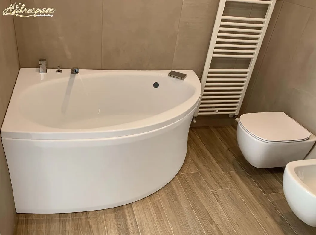 NUVOLA 140 X 90 VASCA DA BAGNO ASIMMETRICA